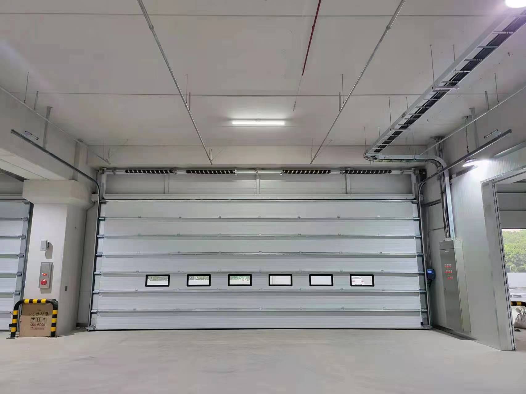 Dlaczego brama segmentowa może rozwiązać więcej niż tylko problemy z dostępem?